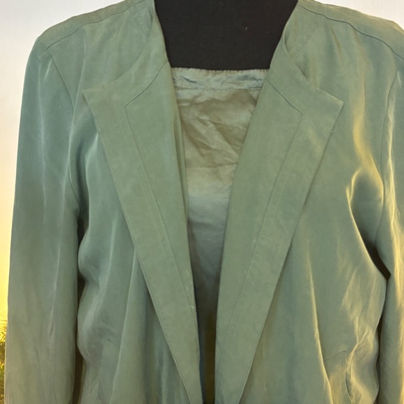 EILEEN FISHER - 2 piece Blouse and Jacket - Picture 8 of 12
